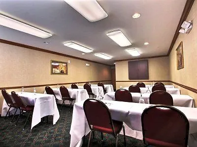 Western Legacy & Beloit/south Beloit Hotel 3*